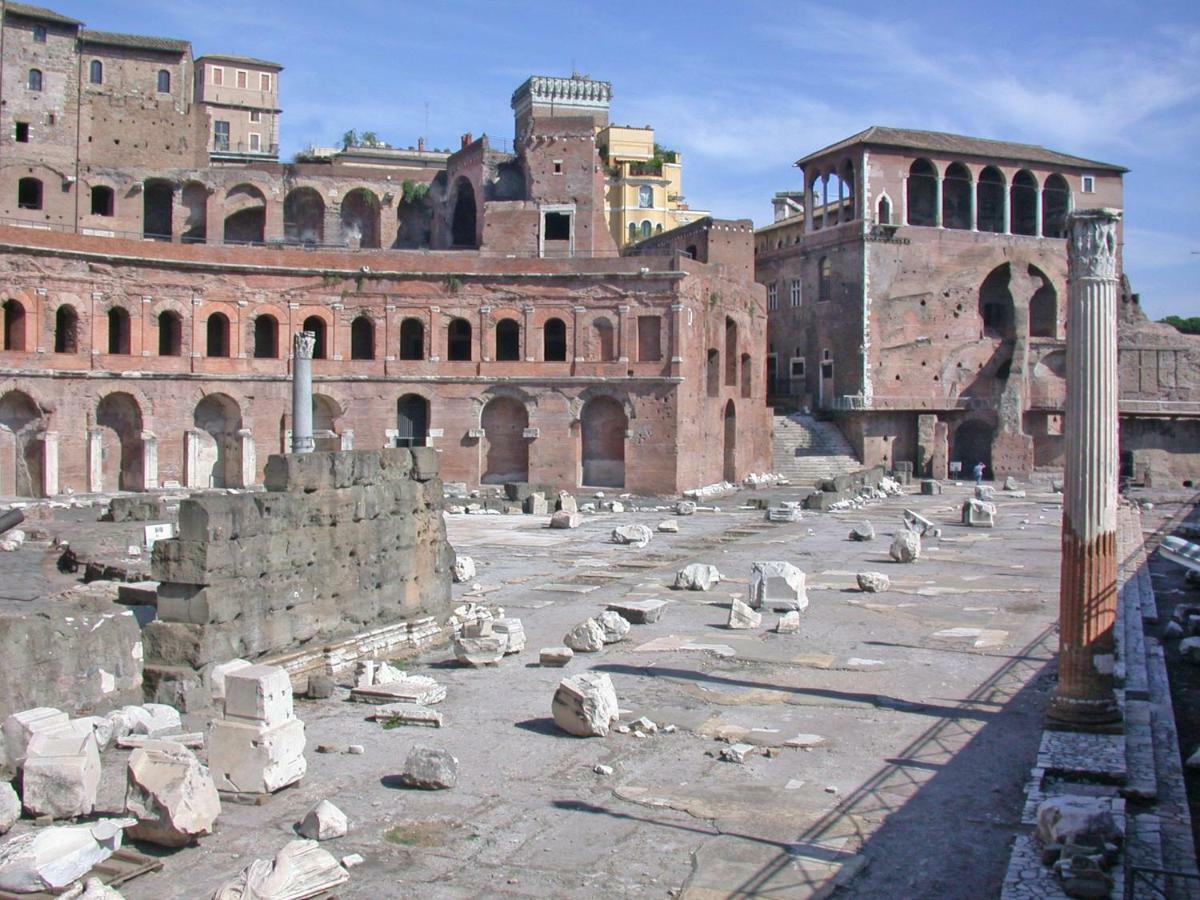 Roma Central Studio Exterior photo